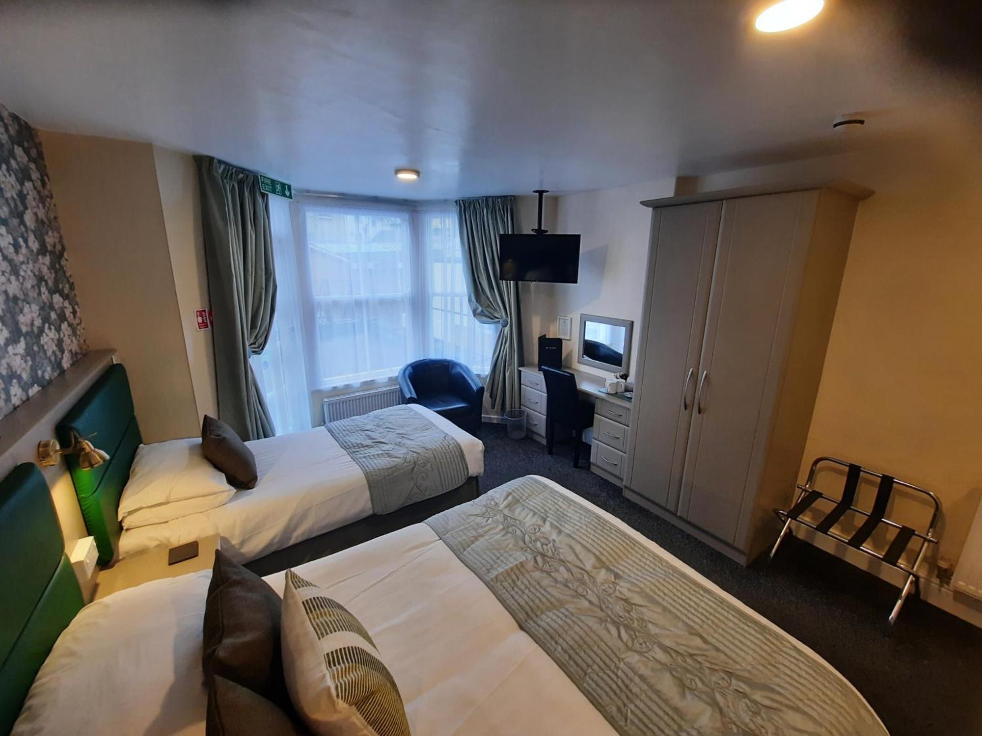 Bed and Breakfast Hen Dy Лландидно Экстерьер фото