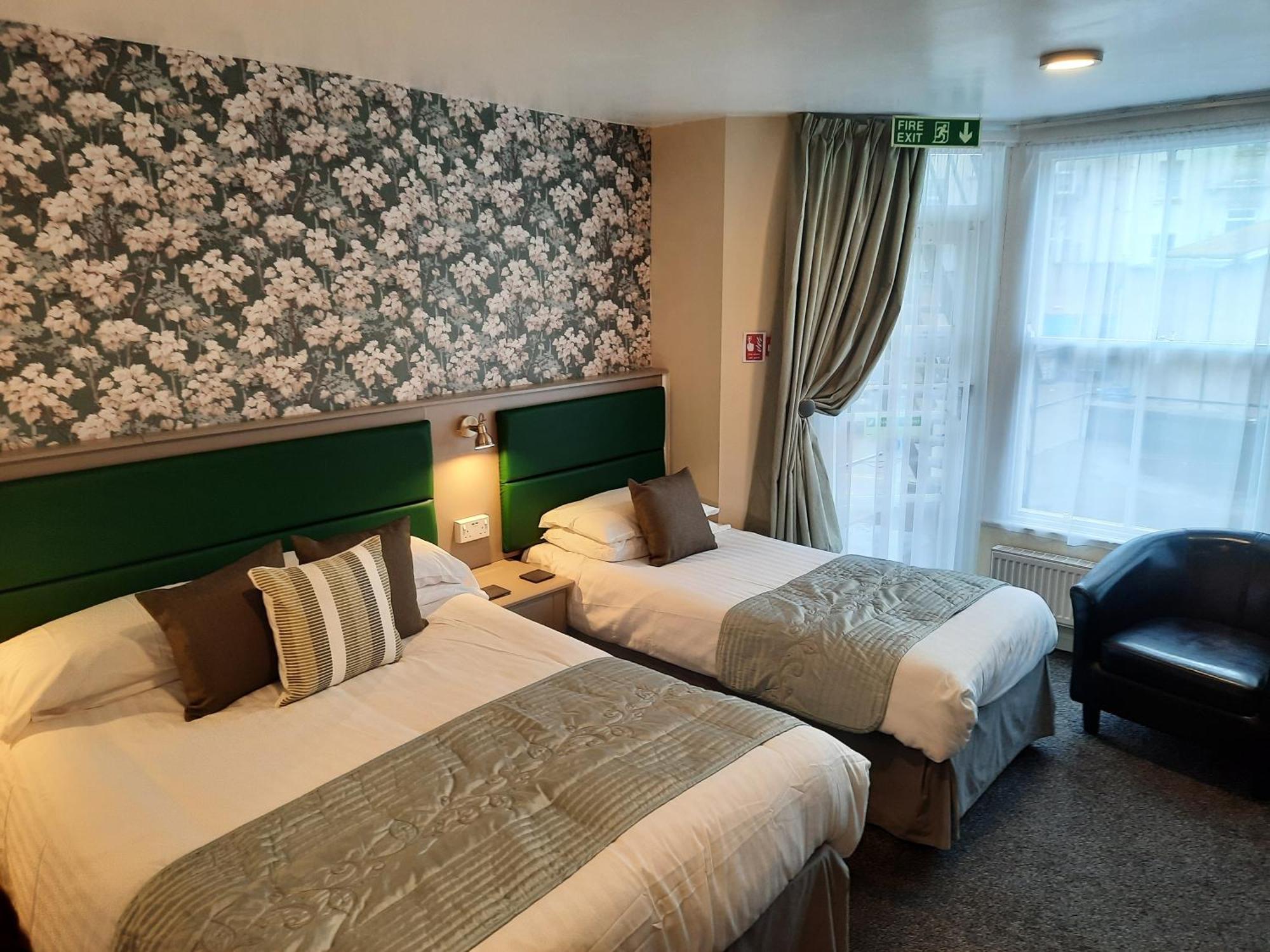 Bed and Breakfast Hen Dy Лландидно Экстерьер фото